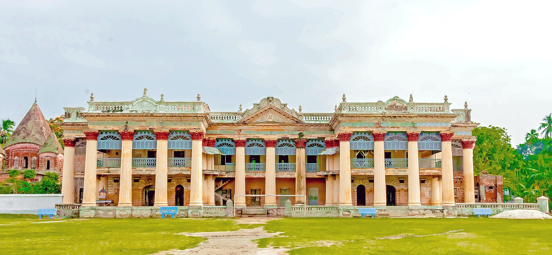 পুঠিয়া: রাজশাহীর টেরাকোটা মন্দিরনগরী