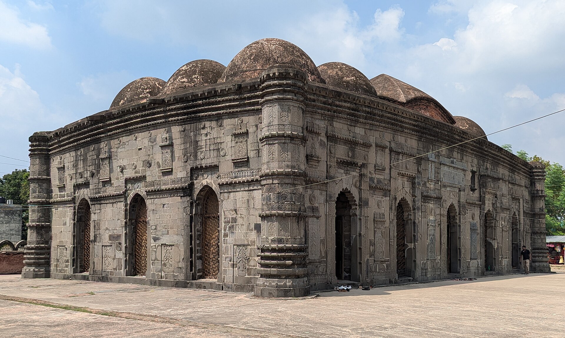 চাঁপাইনবাবগঞ্জের ঐতিহাসিক ছোট সোনা মসজিদ: সুলতানি সংস্কৃতির অনন্য দলিল