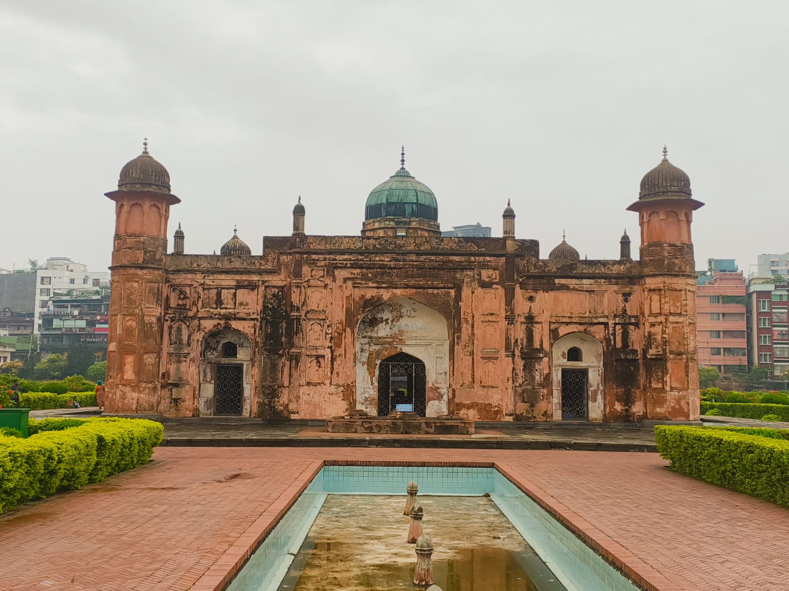 লালবাগ দুর্গ সাড়ে তিনশ বছরের অসমাপ্ত গল্প