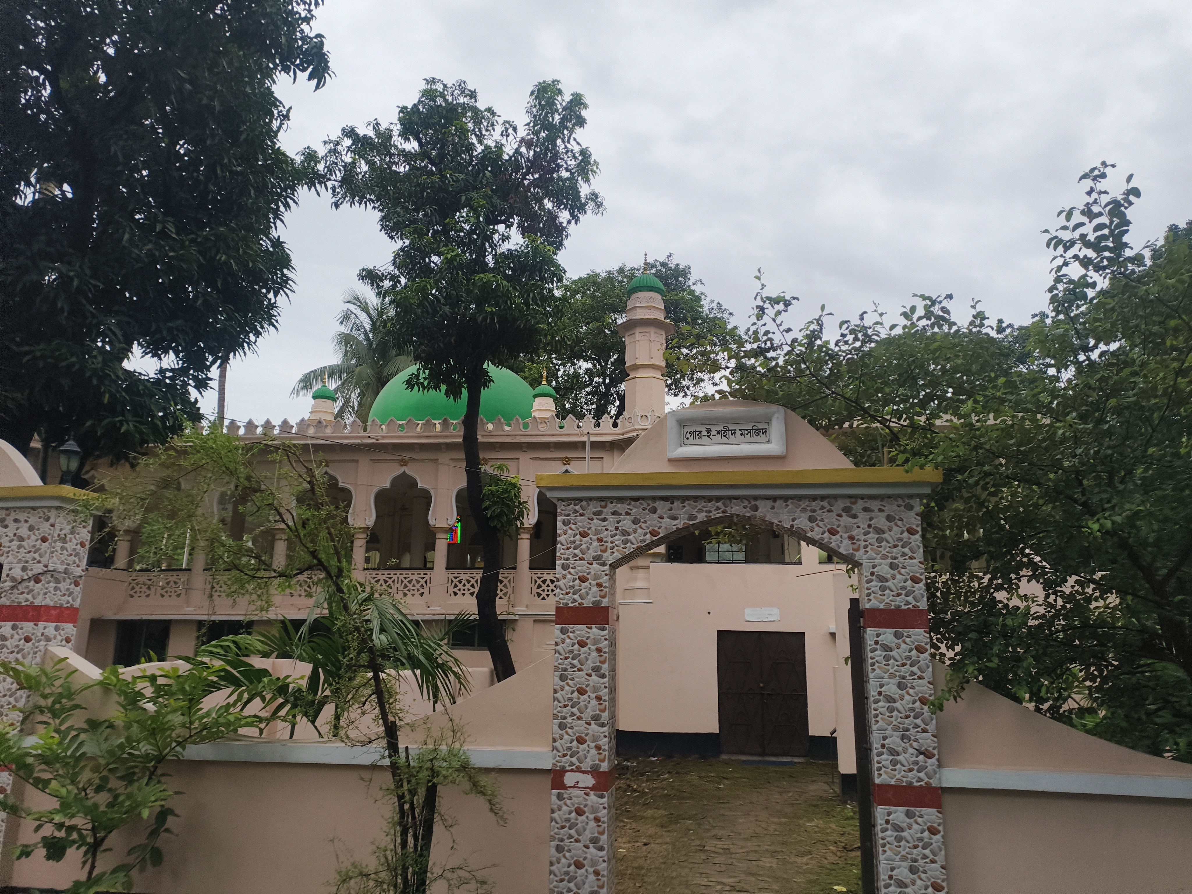 গোর-ই-শহীদ মসজিদ: ইতিহাসের ছায়ায় দাঁড়ানো এক নীরব সাক্ষী