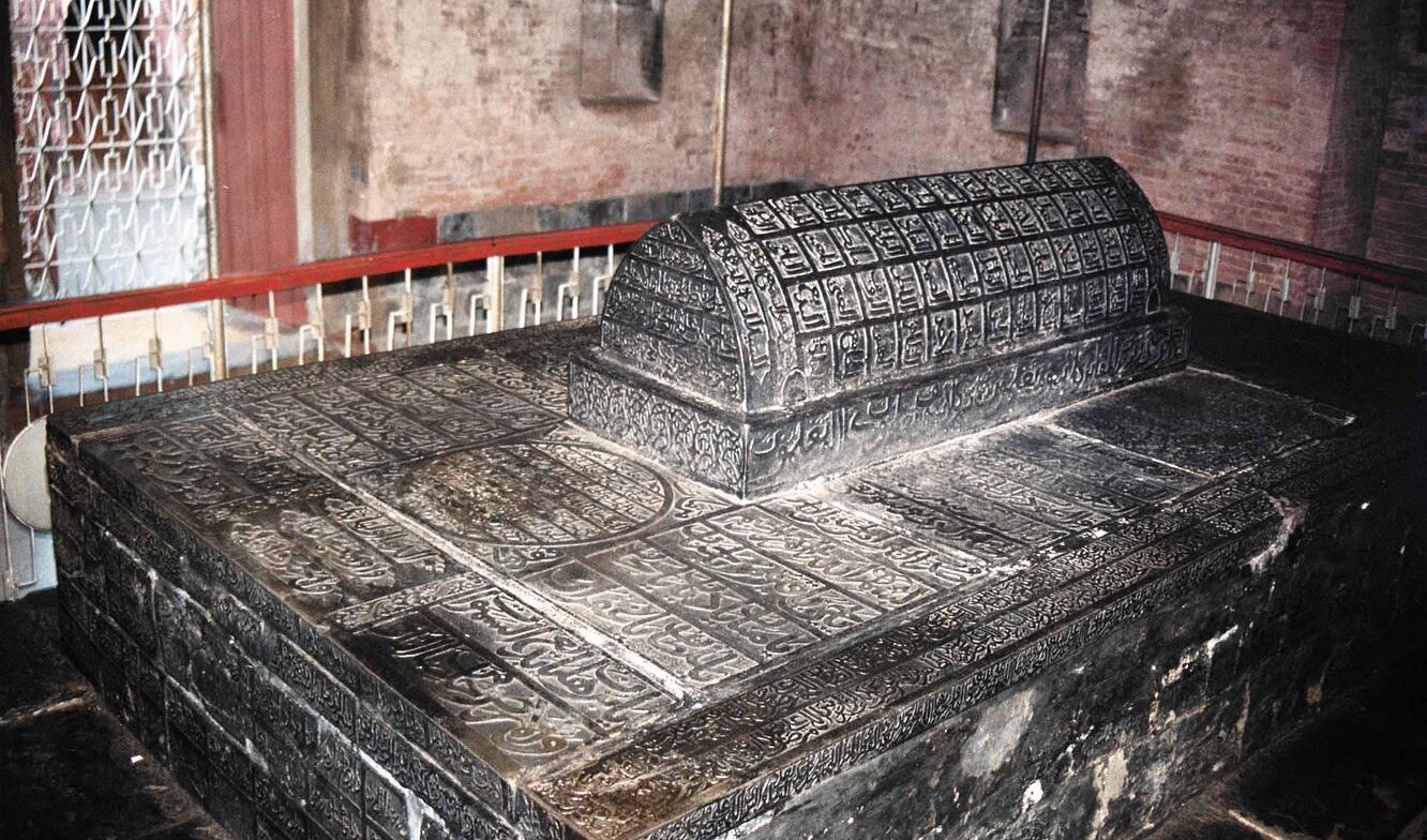 কে ছিলেন খান জাহান আলি রহ.?