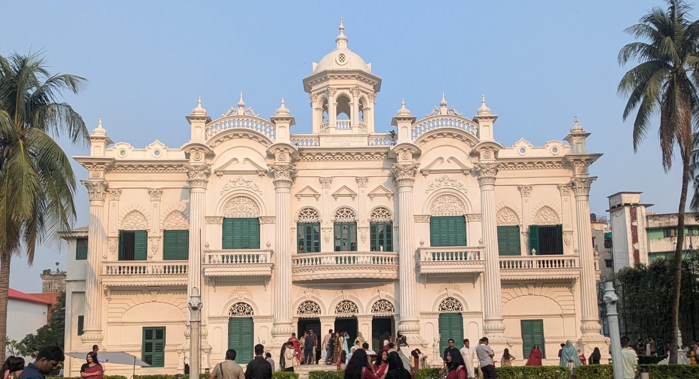 রোজ গার্ডেন প্যালেস: ইতিহাস, স্থাপত্য ও রাজনৈতিক স্মৃতির এক অনন্য নিদর্শন